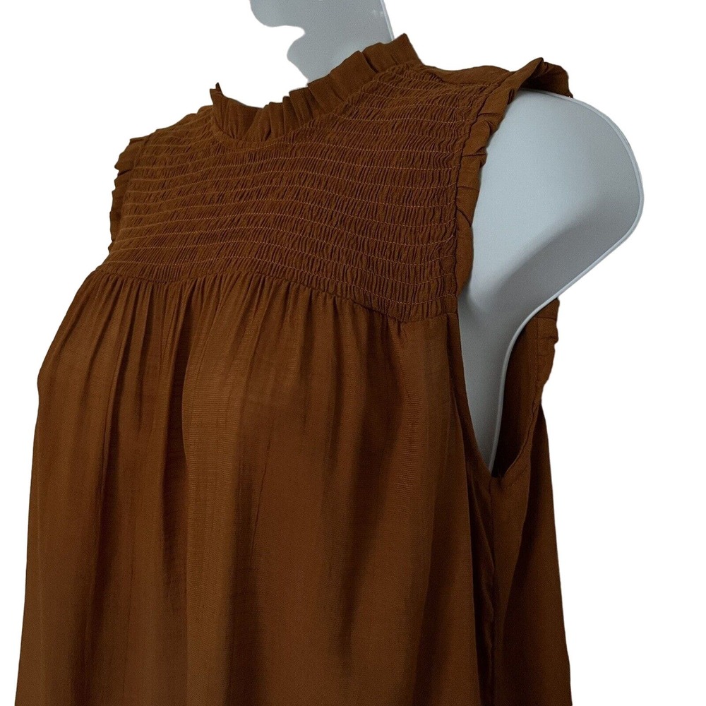 🌵 Nanette Lepore Women's Brown Smocked Sleeveless Ruffled Keyhole Top - Small - Picture 2 of 7